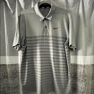Men’s Nike Dry Golf Polo Gray Striped Shirt size M in Great condition.